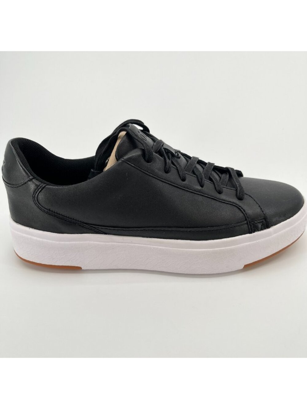 Kizik Vegas Womens Size 8 Black White Athletic Leather Hands Free Shoes Sneakers